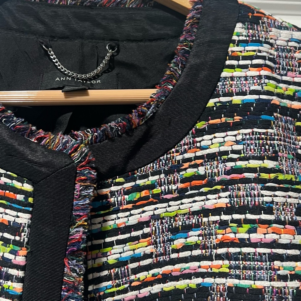 ANN TAYOR  tweed CHANEL BLAZER sz large EUC